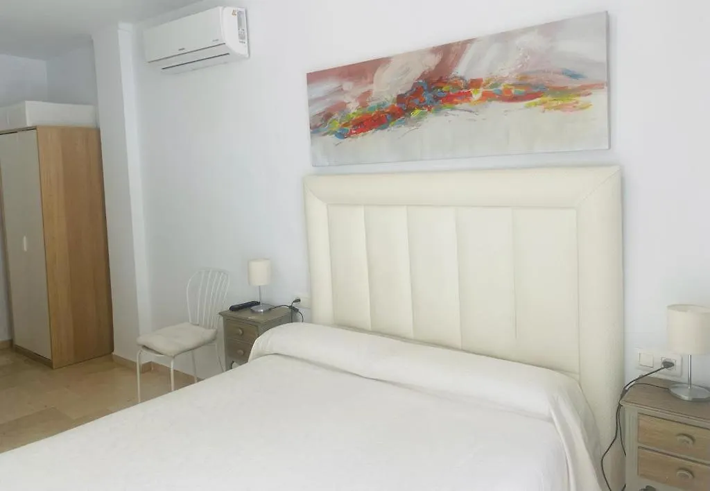 Guest house Hostal Tres Soles Nerja
