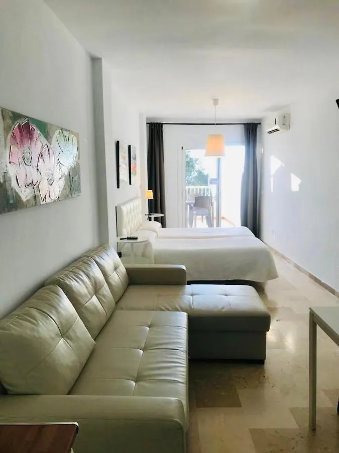 Guest house Hostal Tres Soles Nerja