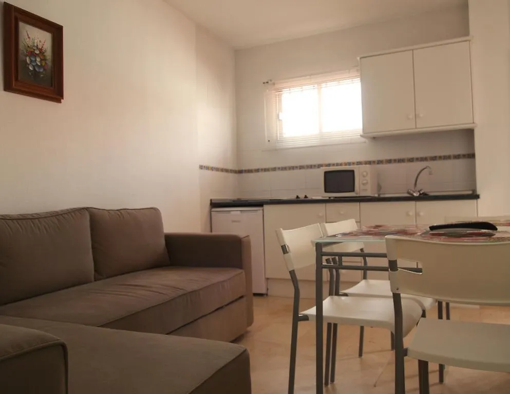 Hostal Tres Soles Nerja Guest house