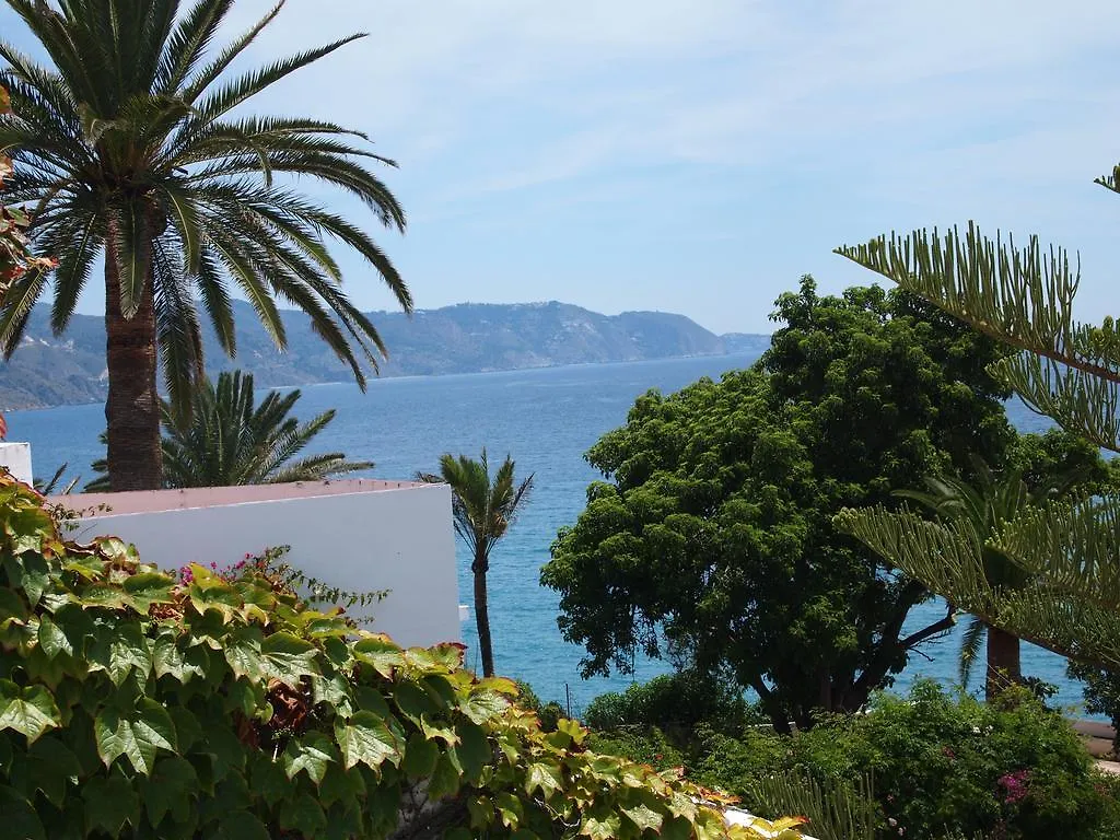 Guest house Hostal Tres Soles Nerja