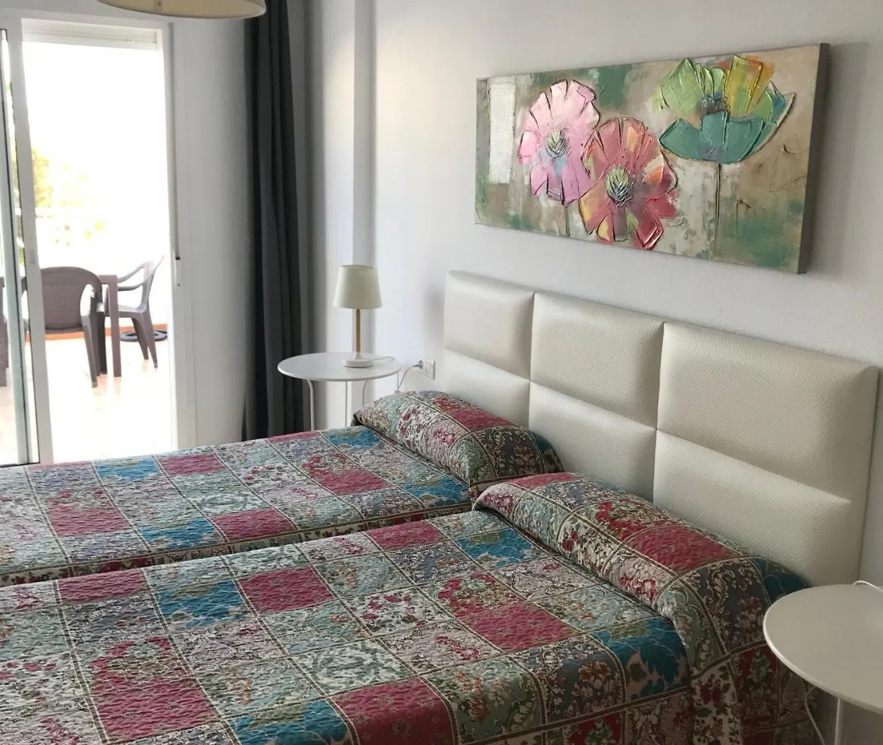 Hostal Tres Soles Nerja 2*,