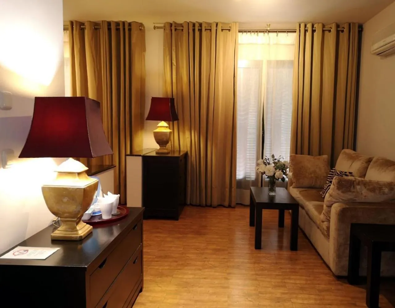 Hostal Tres Soles Nerja Guest house