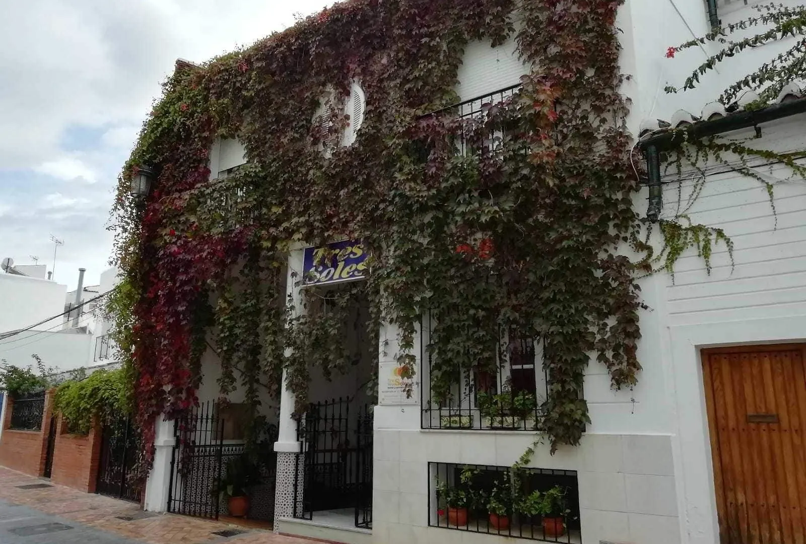 Hostal Tres Soles Nerja 2*,