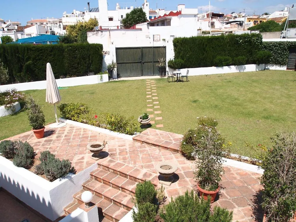 Hostal Tres Soles Nerja Guest house